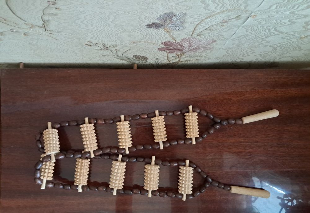 Массажёр деревянный