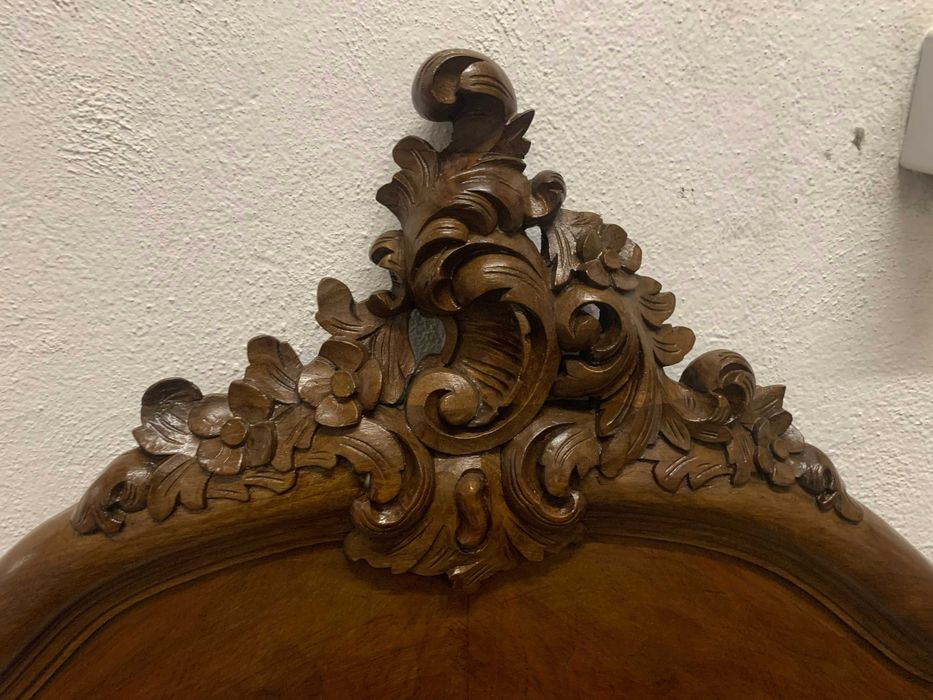 Cama solteiro, antiga, estilo Rococó