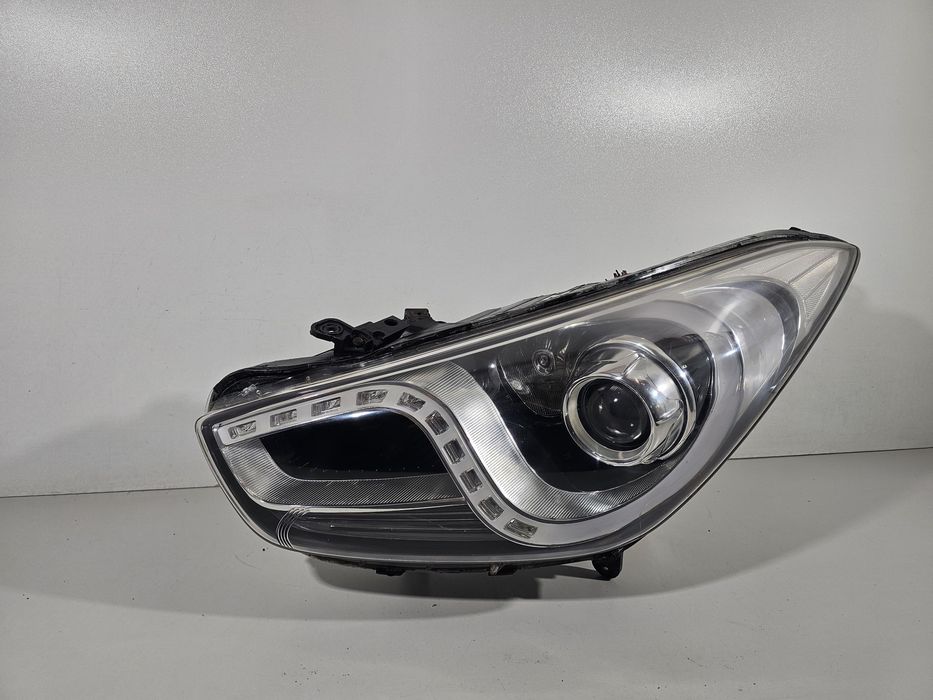 Hyundai i40 lampa przód przednia lewa h7 10 pin europa