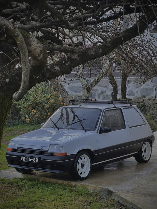 Renault super 5