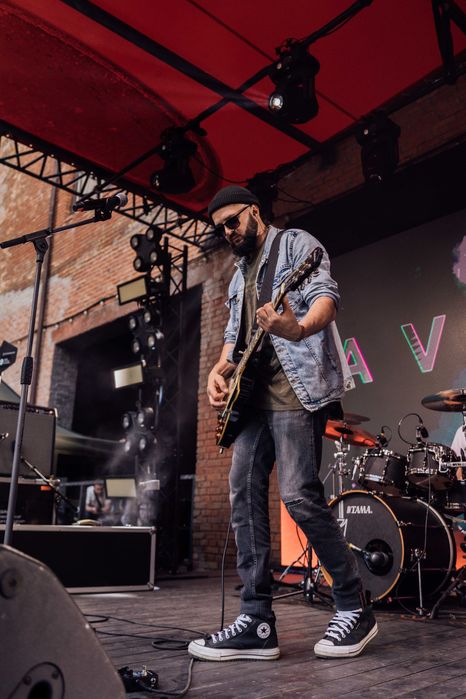 Київський рок-гурт шукає басиста/ку