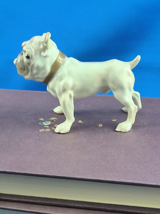 Pies Buldog Bing&Grondahl Kopenhaga #porcelana #figurka ozdoba #B&G