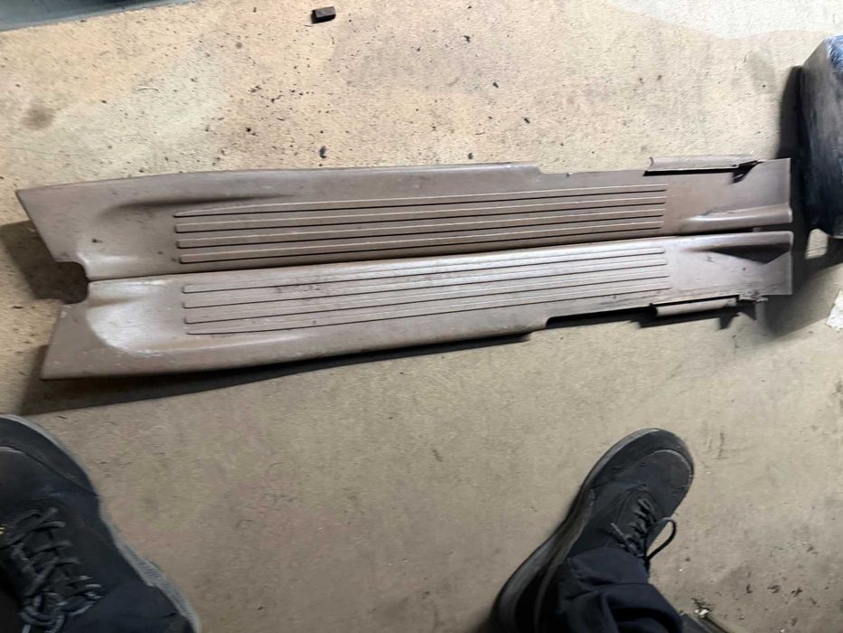 Range Rover P38 pousa pés peseira friso camel