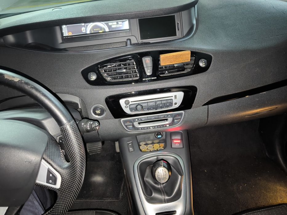 Renault Megane Scenic 1.5 Bose Edition de 2013 com 195.000Kms