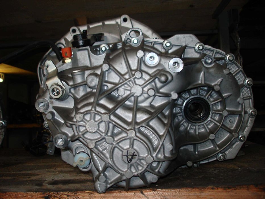 КПП Renault Trafic, Opel Vivaro, Nissan Primastar Трафік 1.9 2.0 2.5