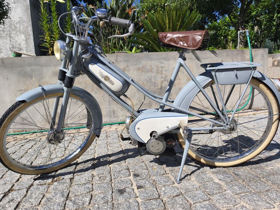 Magnat Debon mobylette francesa ano 1954
