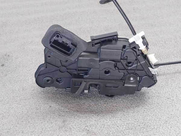 Fechadura / fecho porta frente esquerdo VOLKSWAGEN Polo (6R, 6C)