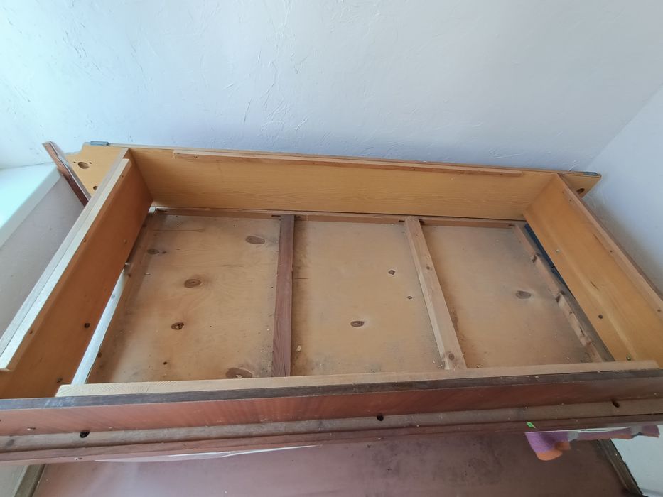 Продаю каркас односпальной кровати