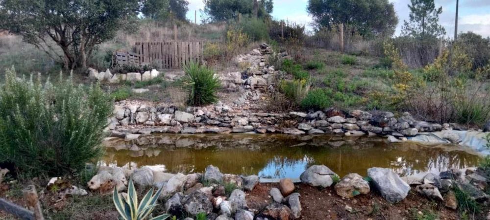 Terreno, comunidade e aldeia na montanha -Land and Village in mountain