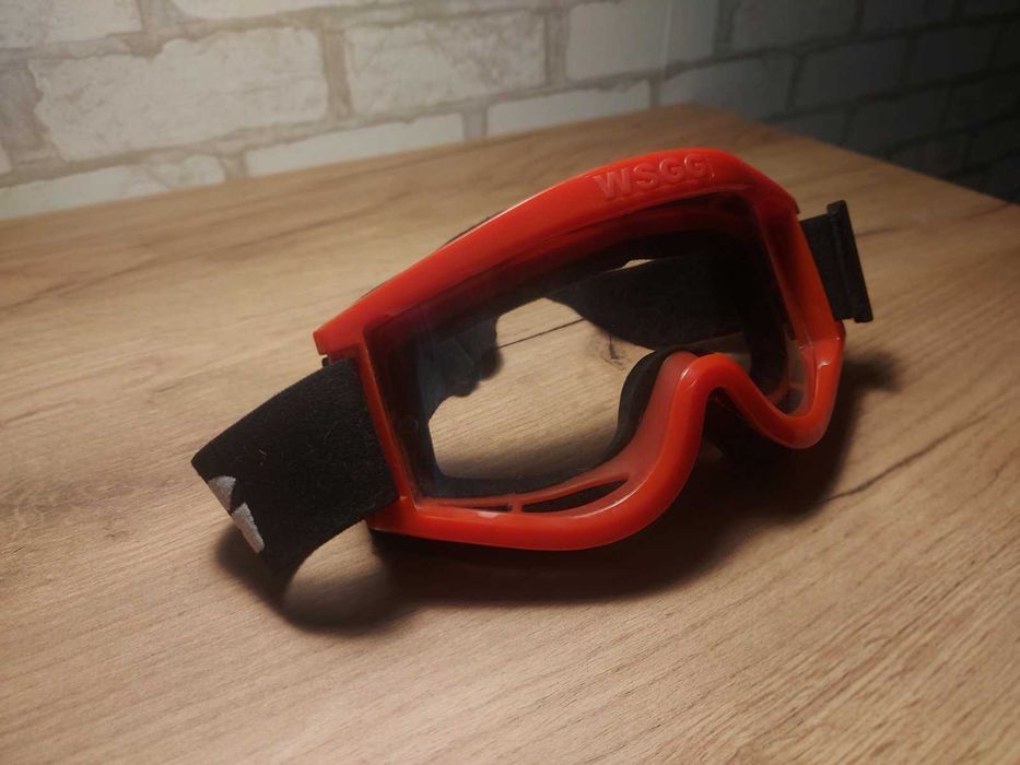 Окуляри гірськолижні жіночи