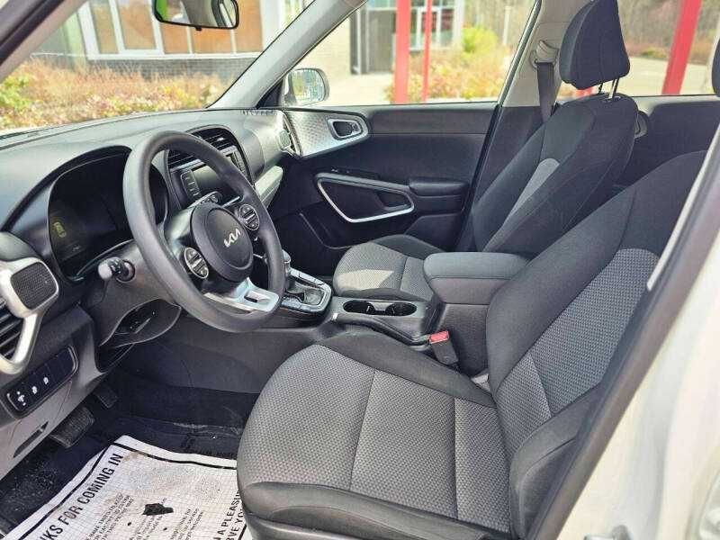 Kia Soul LX 2023