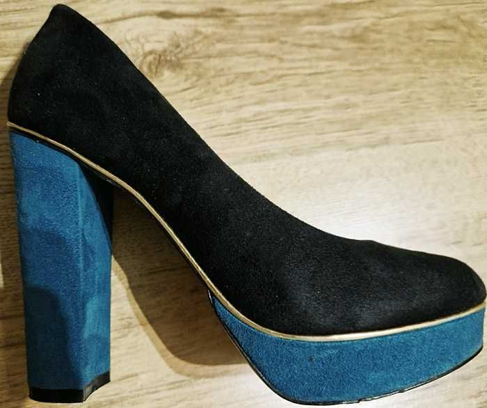 CATWALK damskie półbuty na wysokim koturnie rozmiar 37