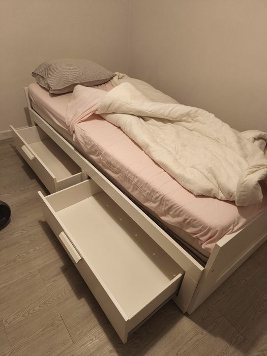 Cama IKEA Solteiro Brimnes