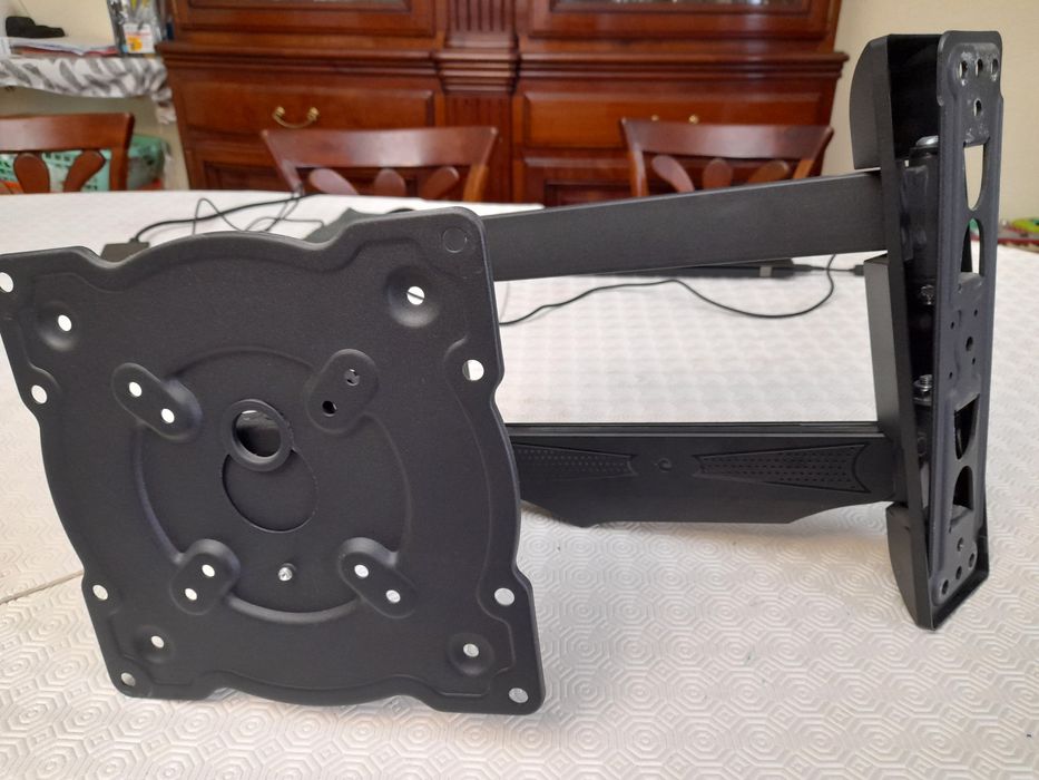 Selling TV wall mount64584337259267122