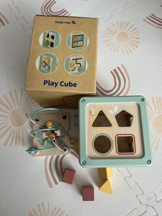 Розвиваюча іграшка Play Cube