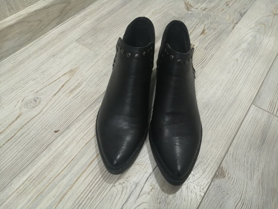 Казаки ботинки туфли