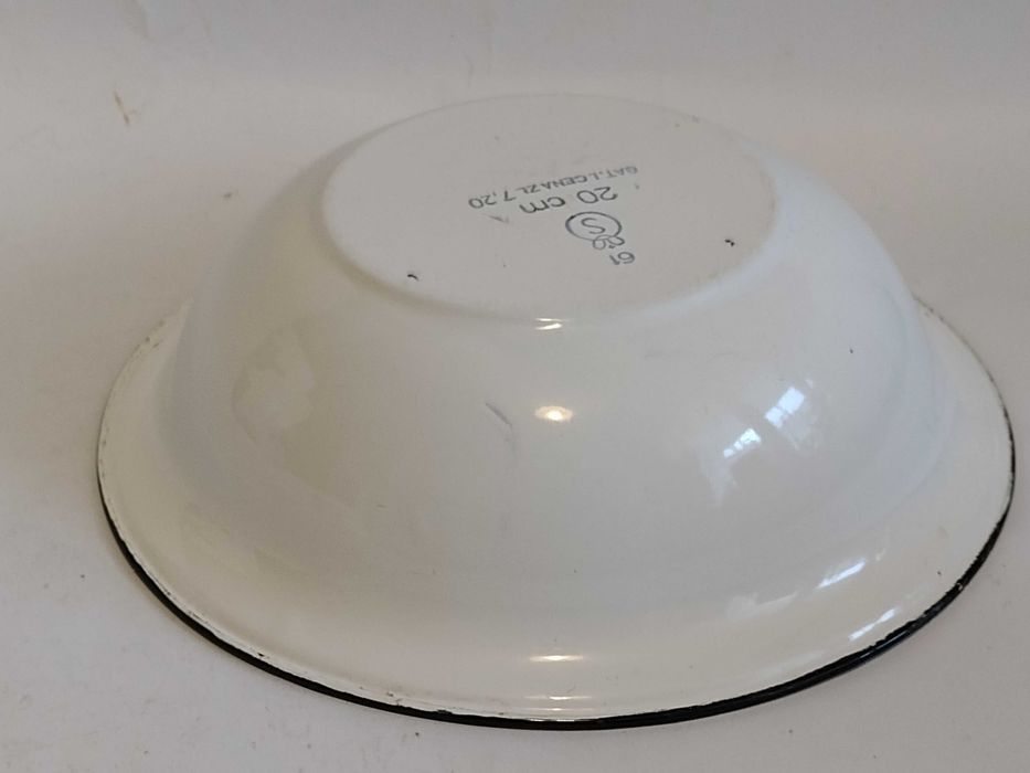 SILESIA- Miseczka  stara Emalia  Biała  20 cm