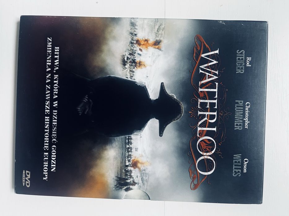 Waterloo - epicki film batalistyczny o ostatniej bitwie Napoleona - DVD