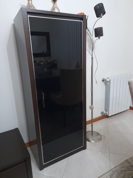 Duas móveis de sala iguais