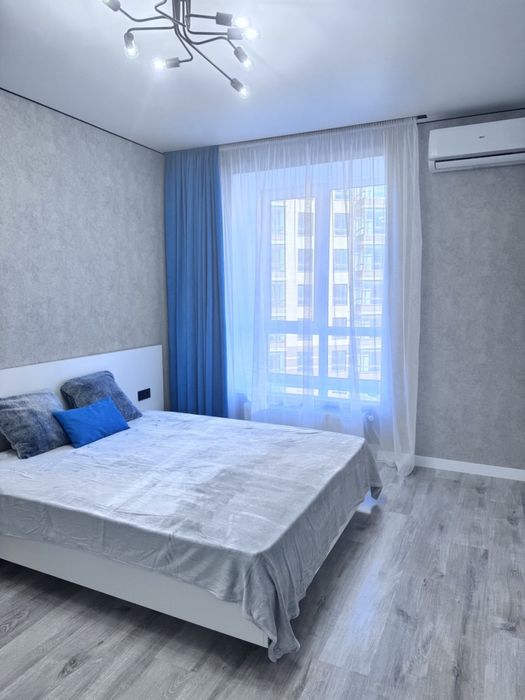 Продаж дизайнерської квартири  по вулиці Любечська 114 ( Масани)