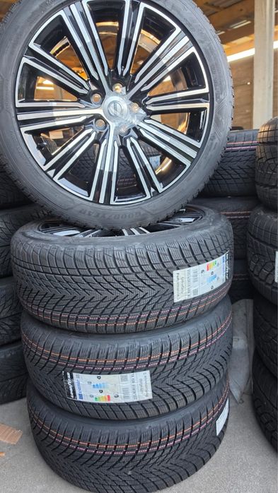 Nowe oryginalne felgi Volvo V60 S60 18 5x108 + Goodyear zima