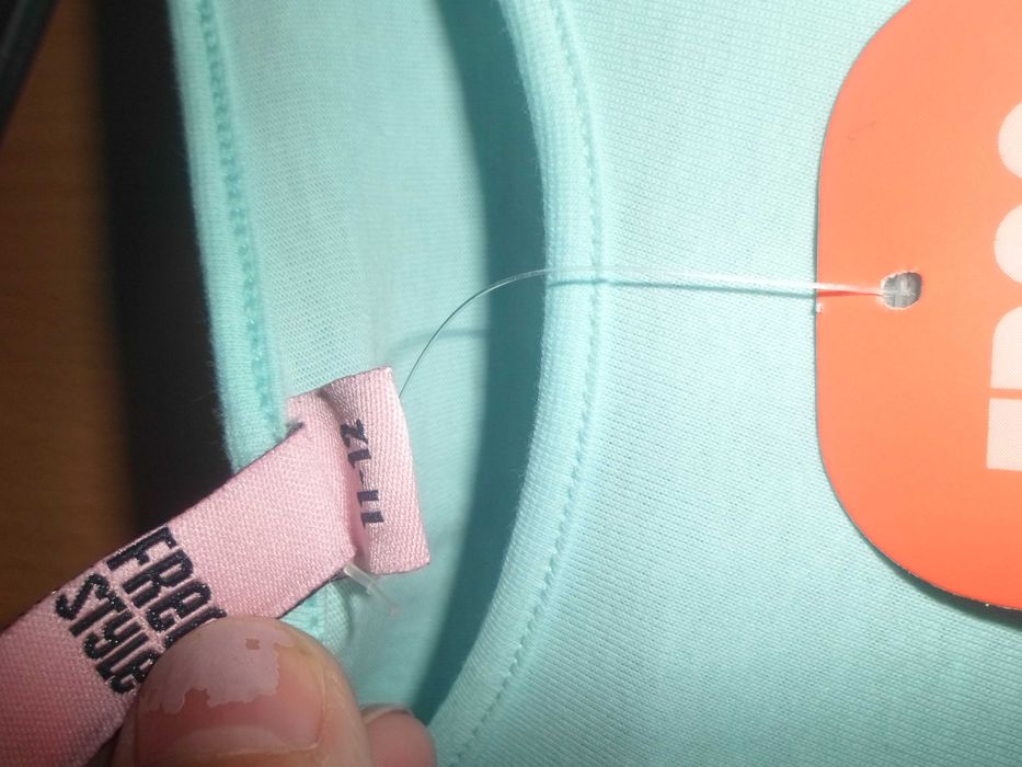 t-shirt nova com etiqueta para menina marca Free Stgle