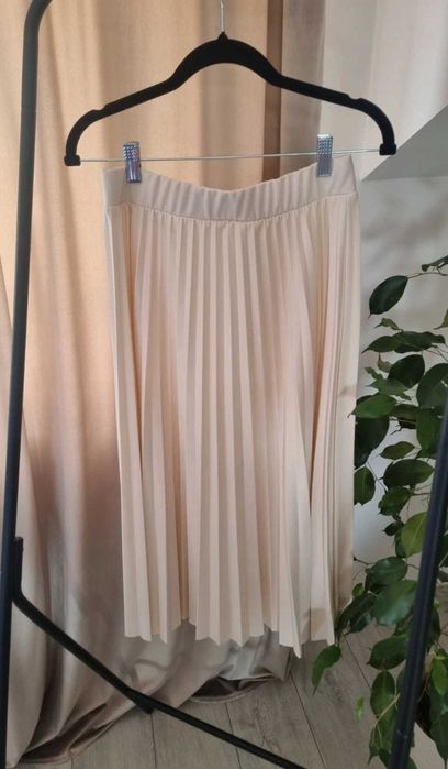 Reserved kremowa plisowana spódnica MIDI maxi L