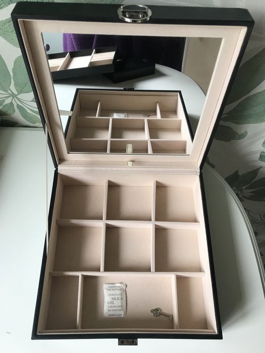 Шкатулка для прикрас