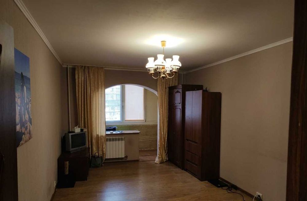 Продаж 1к квартири, вул. Тростянецька 8б