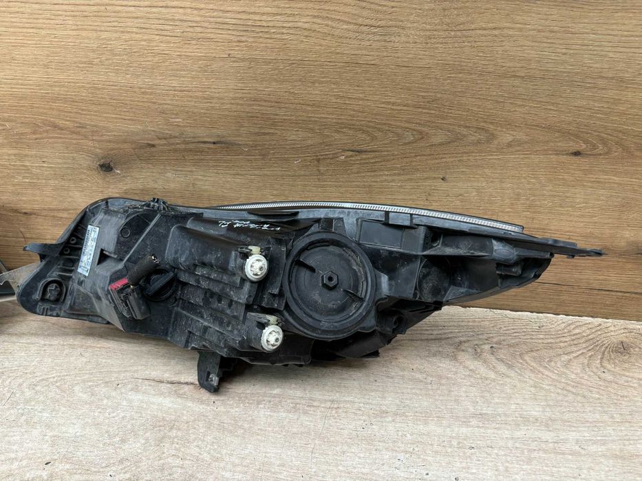 Lampa przednia lewa prawa Opel Insignia lift