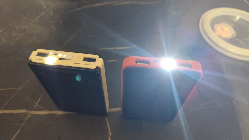 Два повербанка с солнечной батареей. Power bank  12000 mh, цена за два