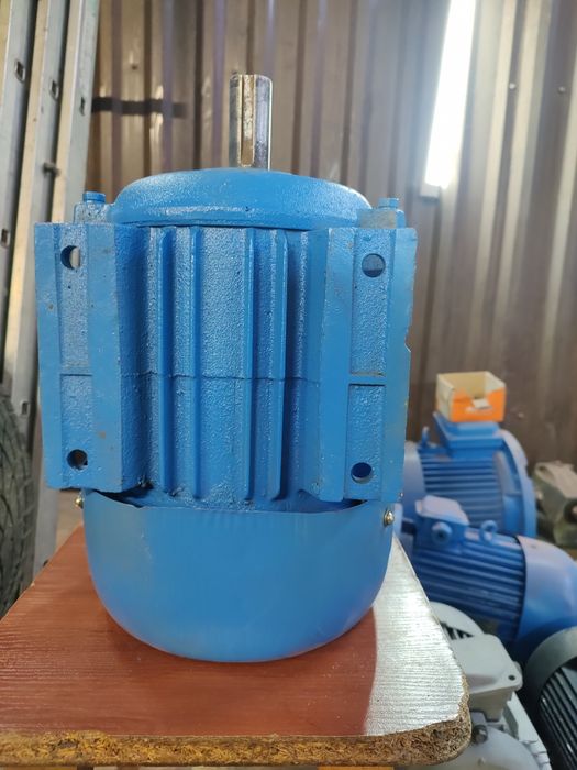 Электродвигатель електромотор електродвигун 3 кВт 1500 Обертів