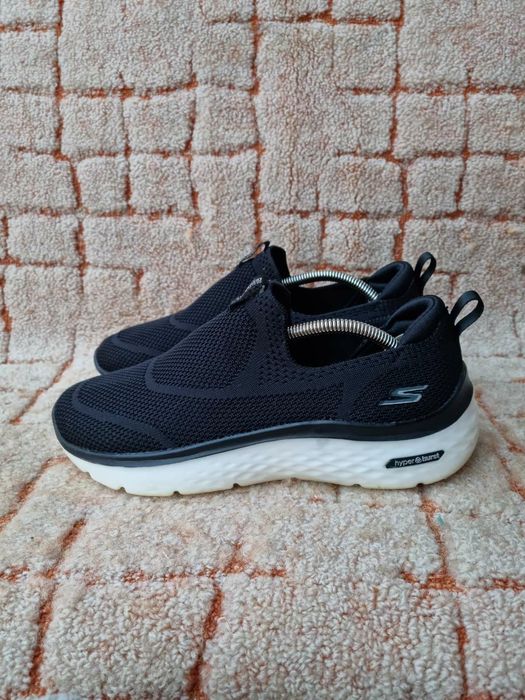 кроссовки Skechers GOwalk Hyper Burst