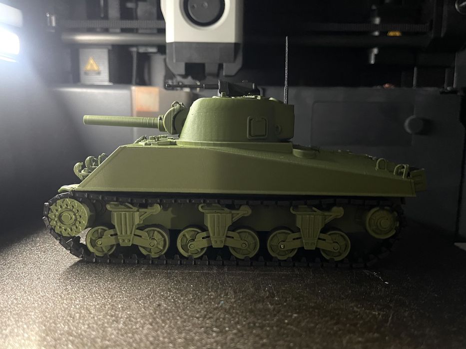 Modelo tanque M4A3 1/35 montado