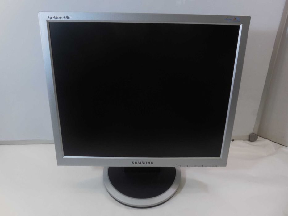 Монитор Samsung 920N 19''