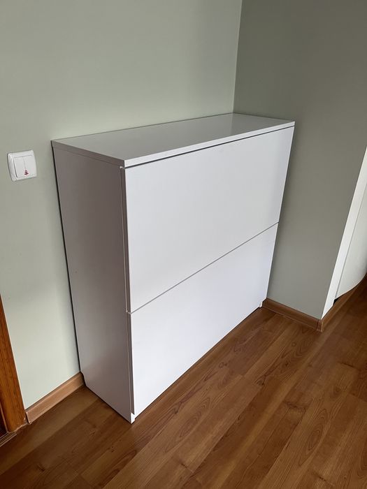 Комод білий в стилі Ikea