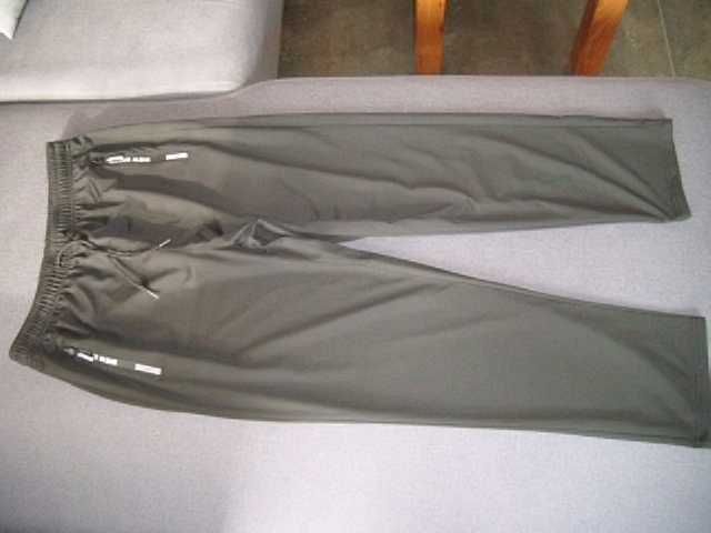 spodnie dresowe klasyczne