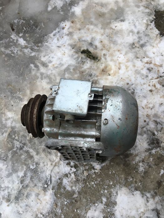 Продам електродвигун