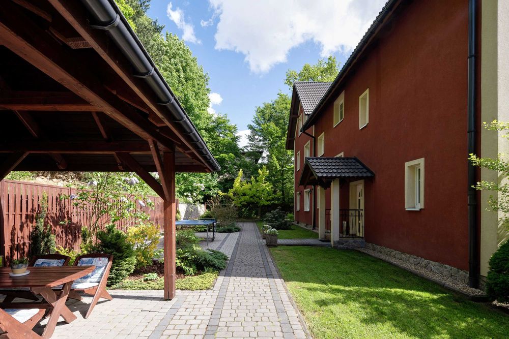 Willa Warszawianka-wygodne apartamenty i pokoje