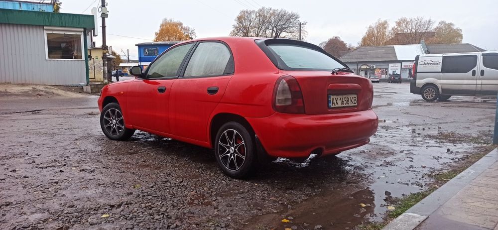 Daewoo    Nubira Хетчбек