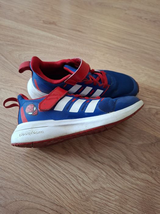 Buty adidas dla chłopca