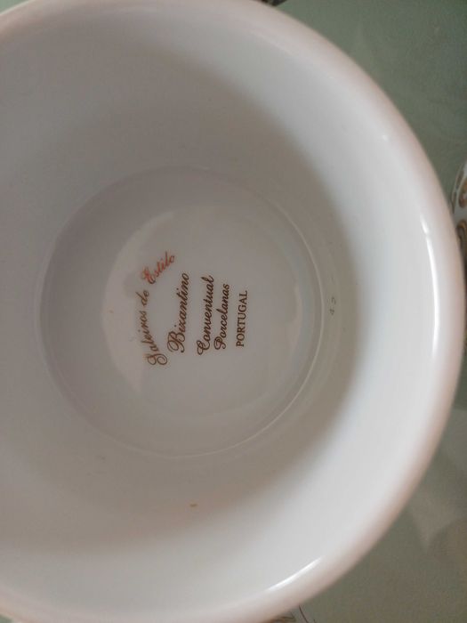 Coleção de Saleiros de Estilo em Porcelana