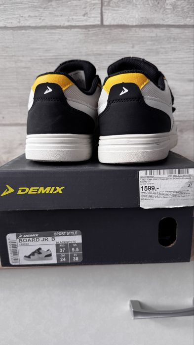 Кросівки кеди 37