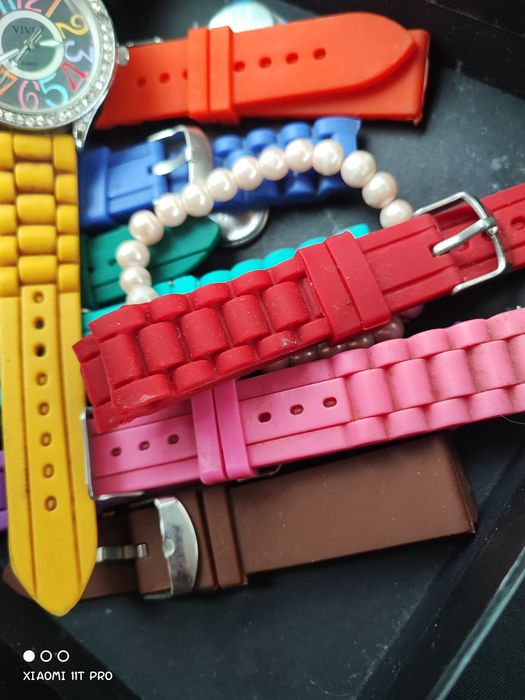 Relógio com braceletes