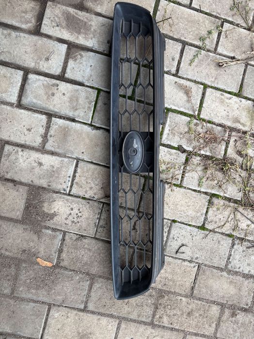 Решетка радиатора Subaru Impreza