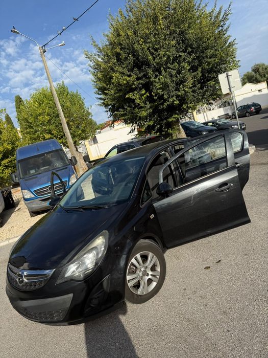 Opel corsa Gasóleo 2014 — photo 4