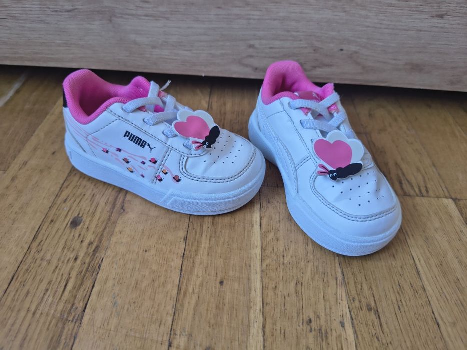 Віддам взуття для дівчинки