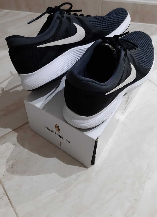 Ténis da nike novos