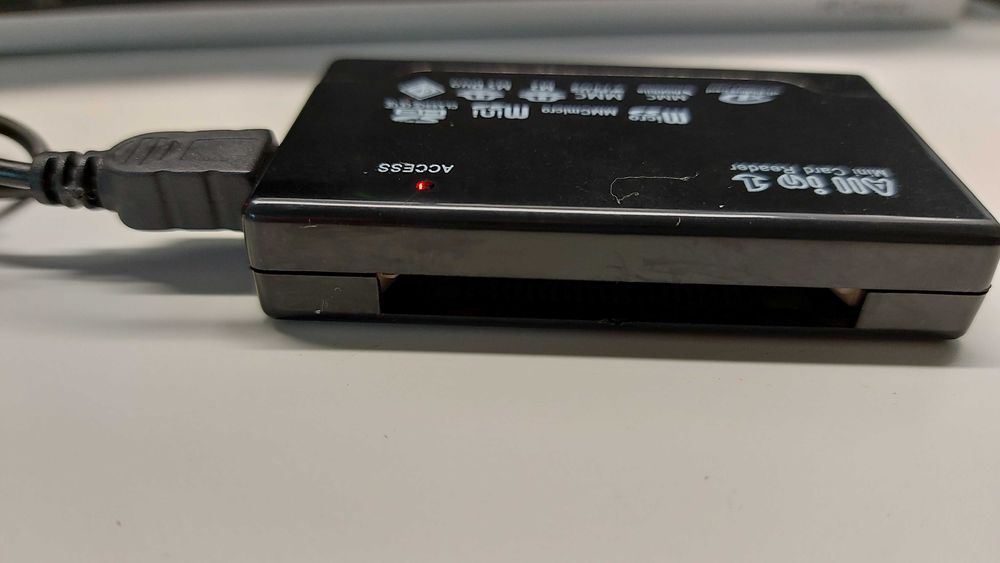 Leitor de cartões multi card437638562662983682