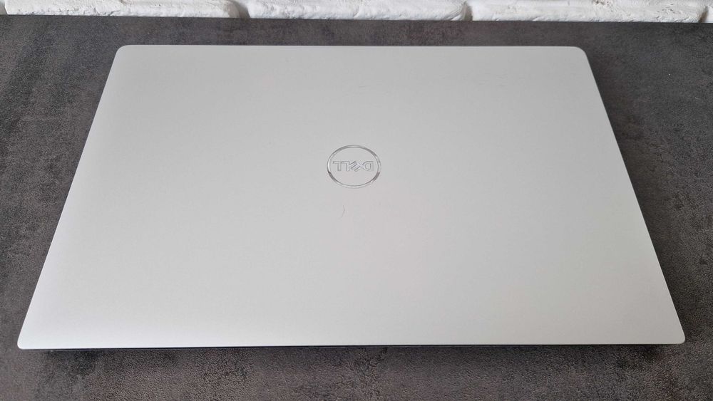 Ноутбук Dell XPS 9560 / i7-7700HQ/16/512/nVidia 1050 /4K